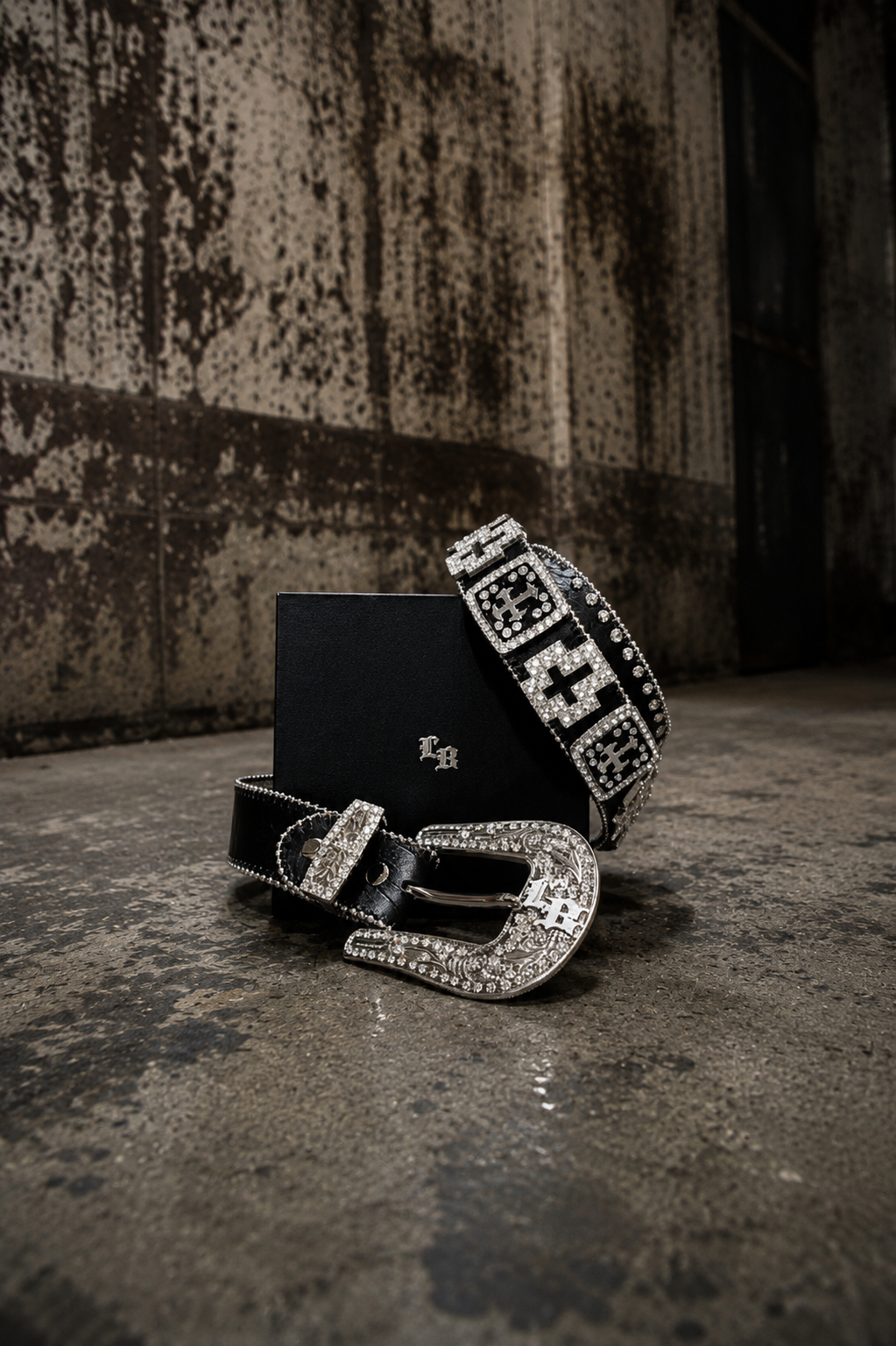 Last Breed White Western Icon Belt.
